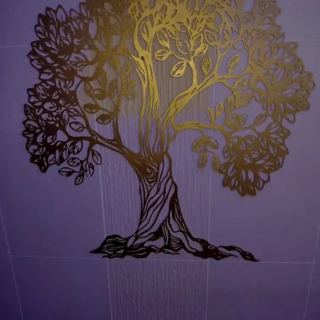 La Batisse L'arbre Beige